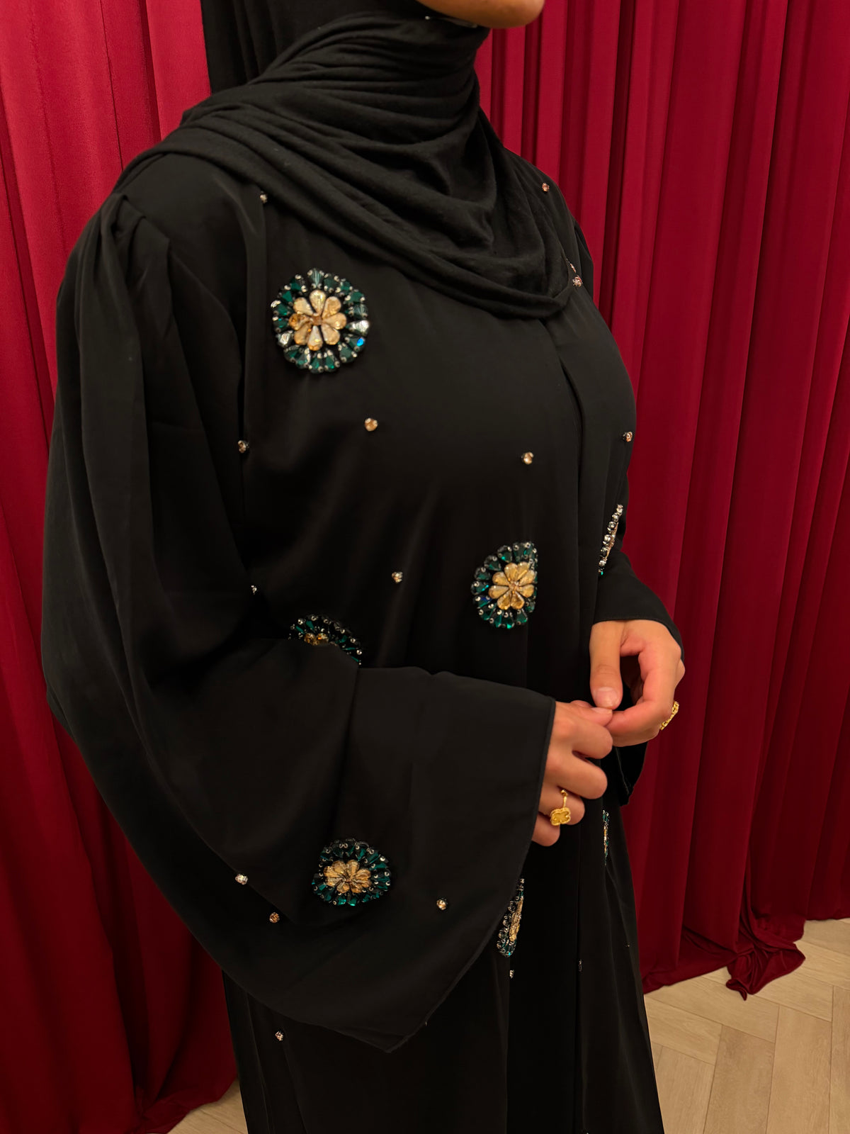 Emerald Crystal Abaya