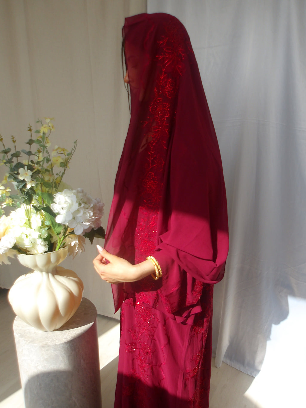 Khadija Embellished Abaya – Bourdeaux