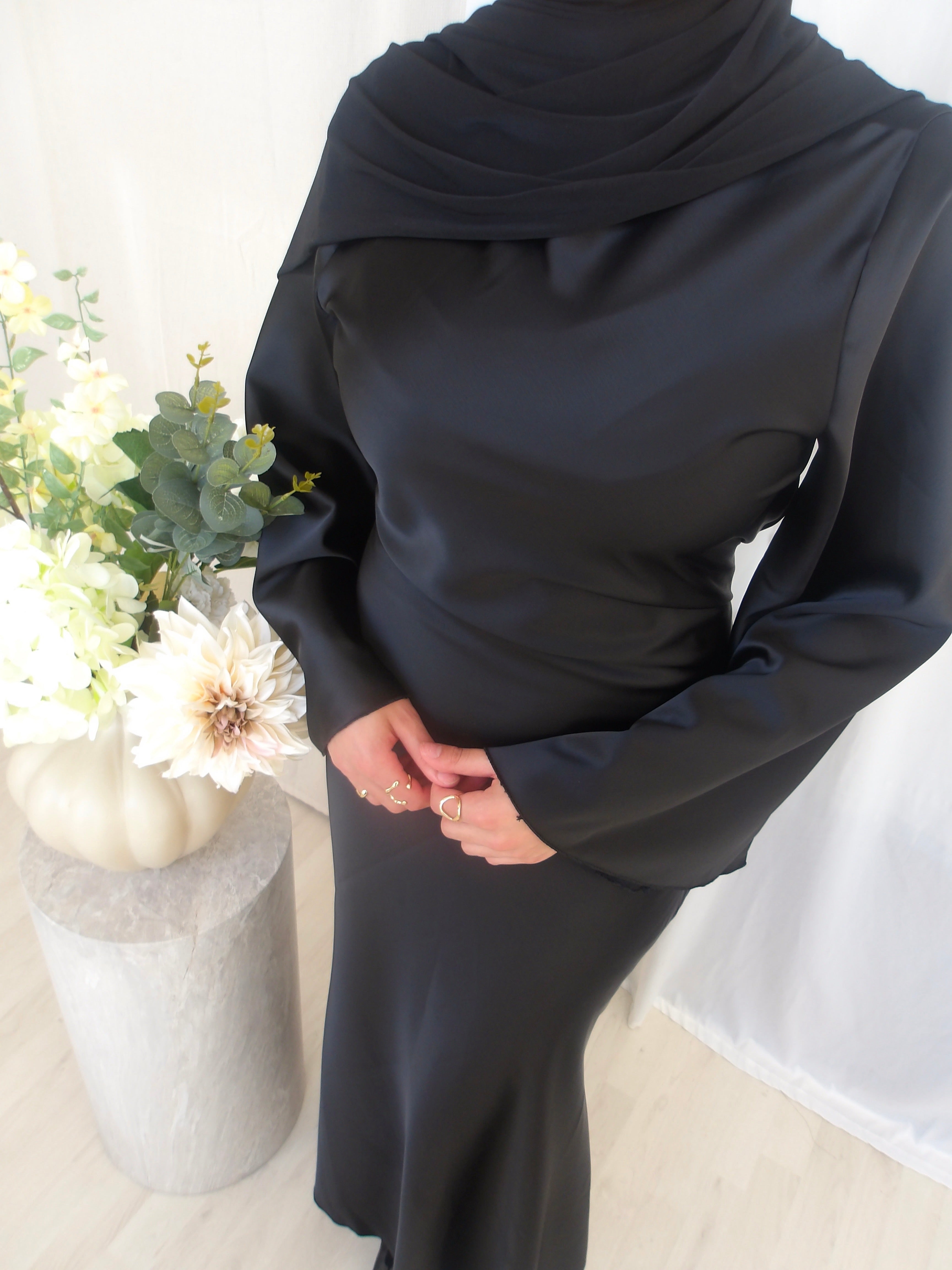 Najma Satin Dress - Noir