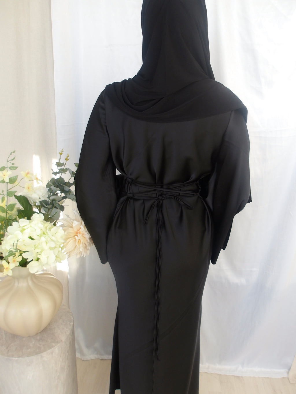 Najma Satin Dress - Noir