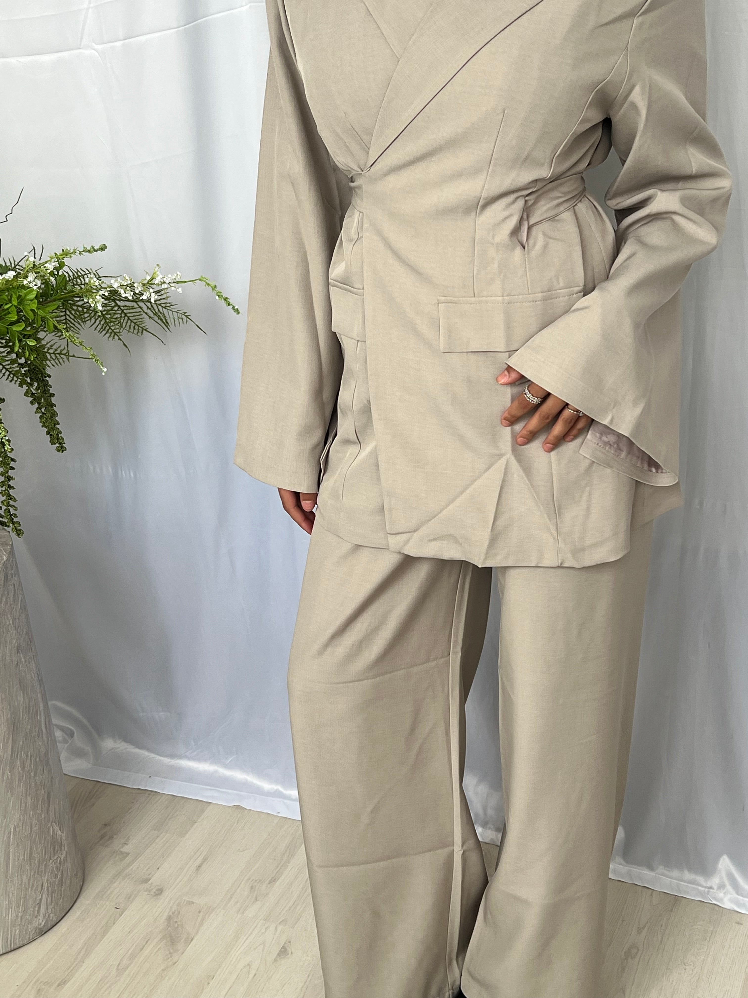 Tailored Blazer set - Taupe