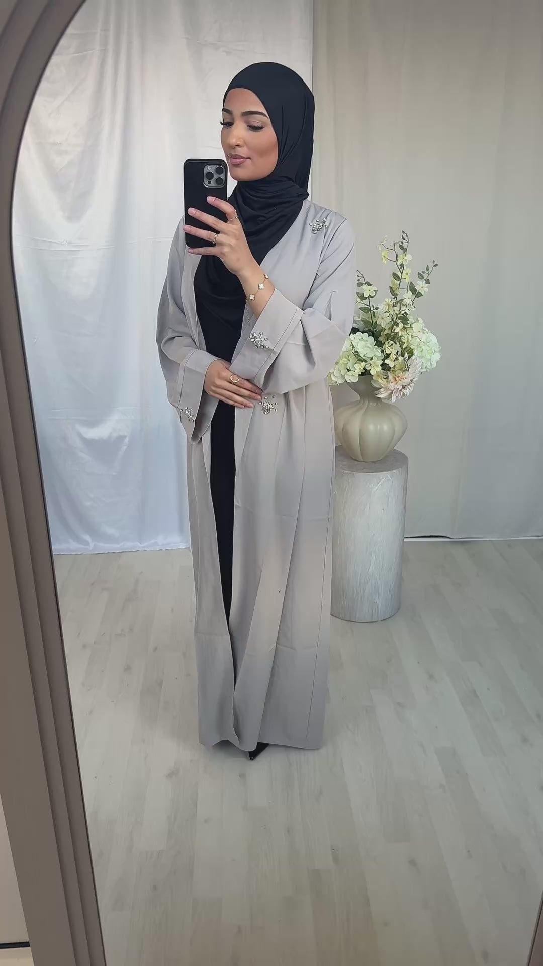 Nashad Crystal Abaya – Grey