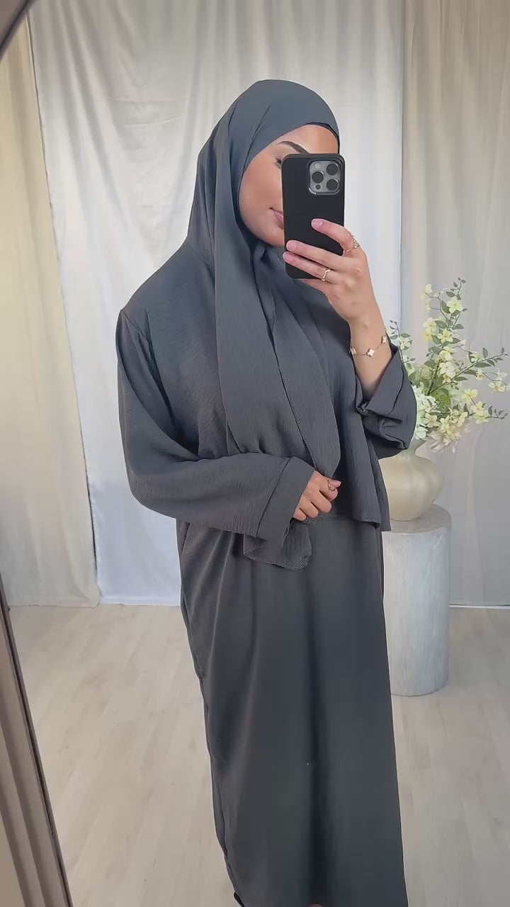 Tasnim Prayer Set – Dark Grey