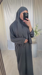 Tasnim Prayer Set – Dark Grey